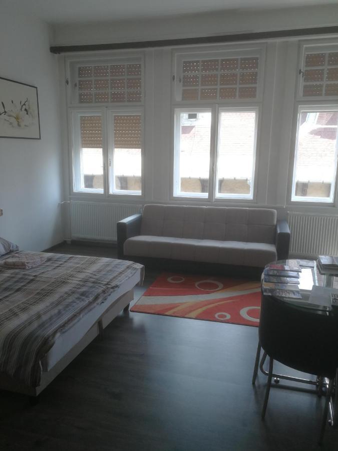 Next Door Apartment Budapeszt Zewnętrze zdjęcie