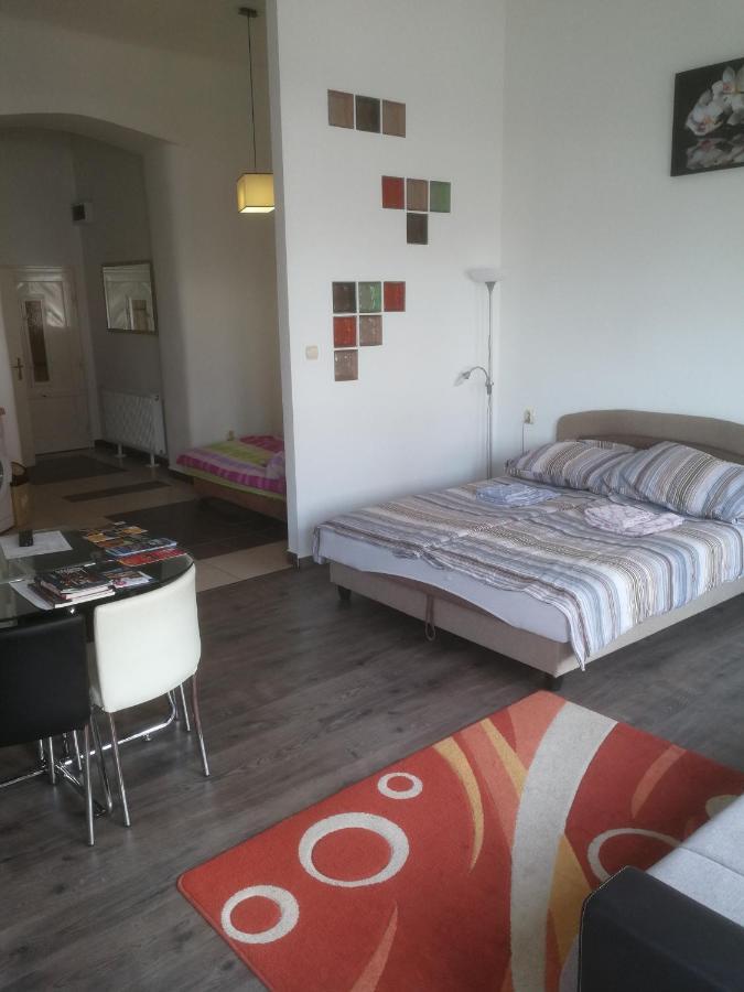 Next Door Apartment Budapeszt Zewnętrze zdjęcie